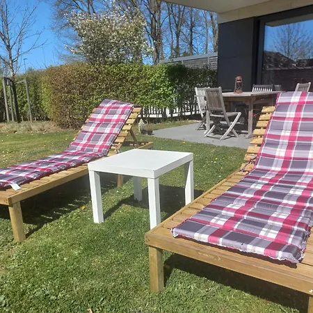 Monastery Garden - 2 Singles And Little - Bed & Free Breakfast - Shared Where Landlord Lives *